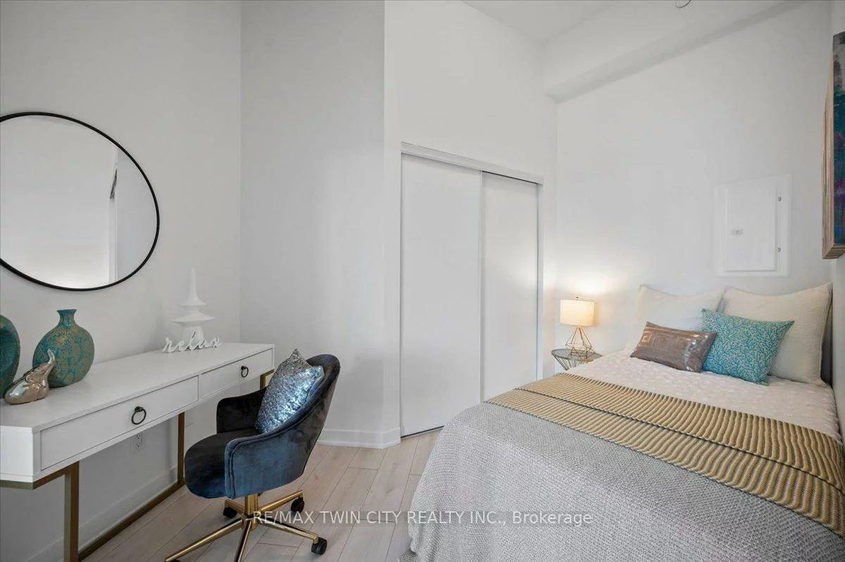 405, dundas, 1008 - GO Glenorchy, Oakville