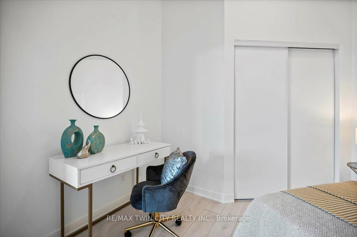 405, dundas, 1008 - GO Glenorchy, Oakville