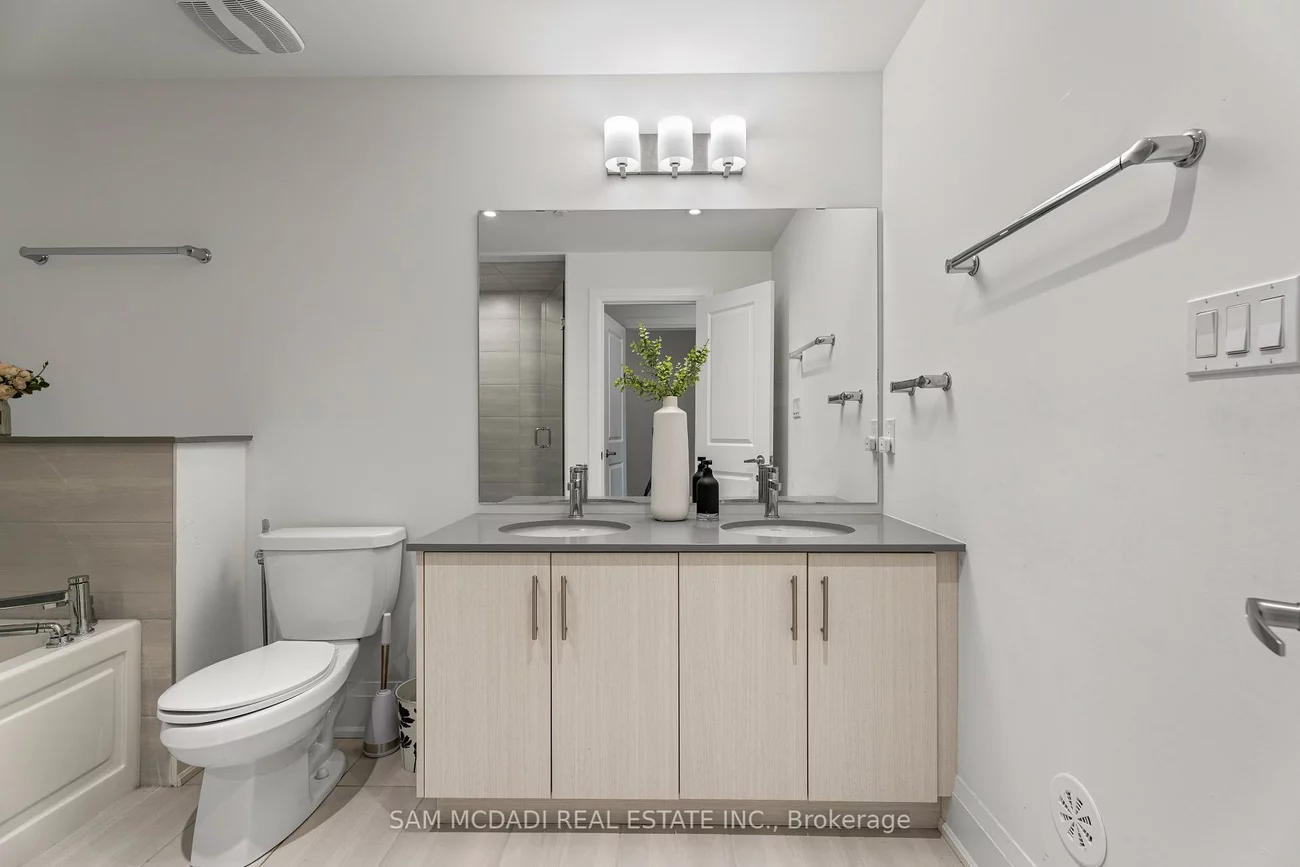 95, Brookfield, 1002 - CO Central, Oakville