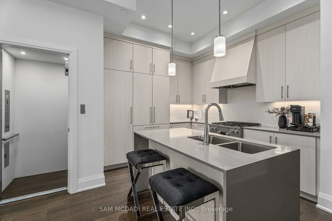 95, Brookfield, 1002 - CO Central, Oakville