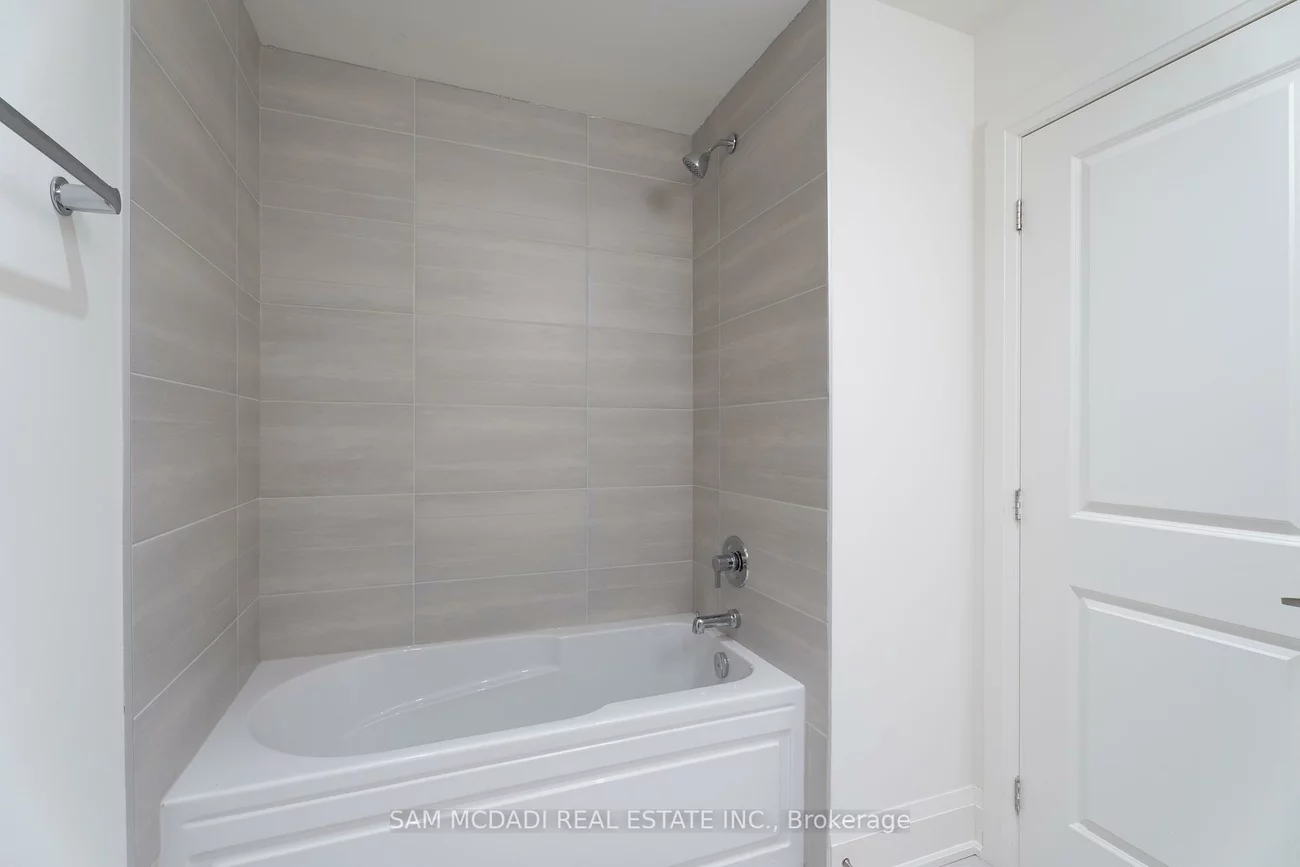 95, Brookfield, 1002 - CO Central, Oakville