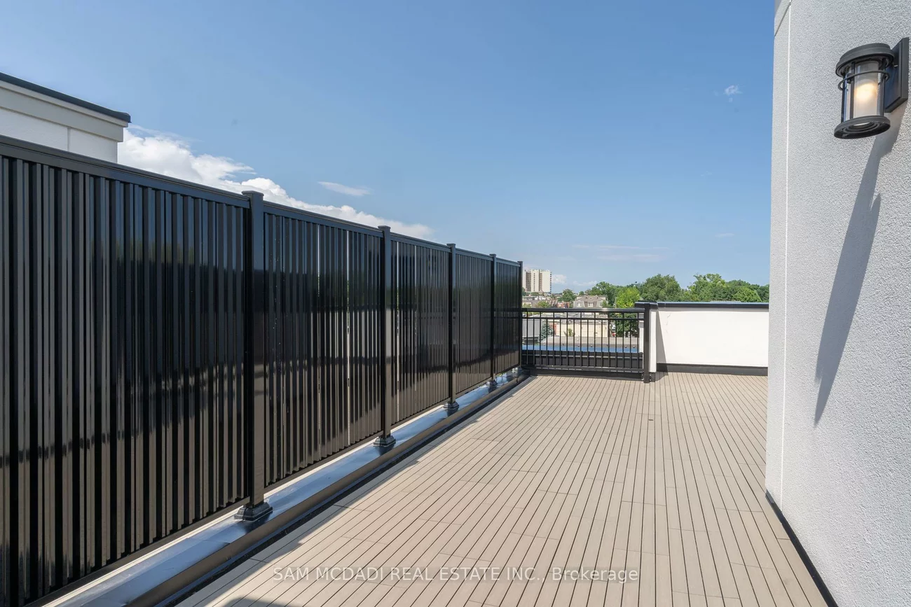 95, Brookfield, 1002 - CO Central, Oakville