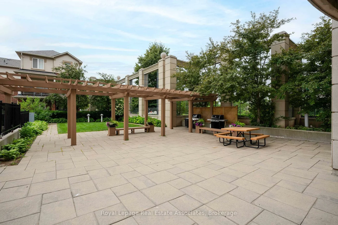 2325, Central Park, 1015 - RO River Oaks, Oakville