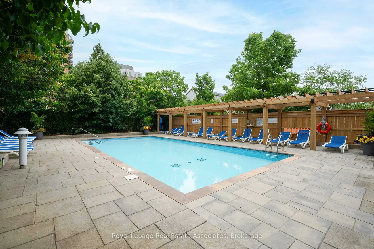 2325, Central Park, 1015 - RO River Oaks, Oakville