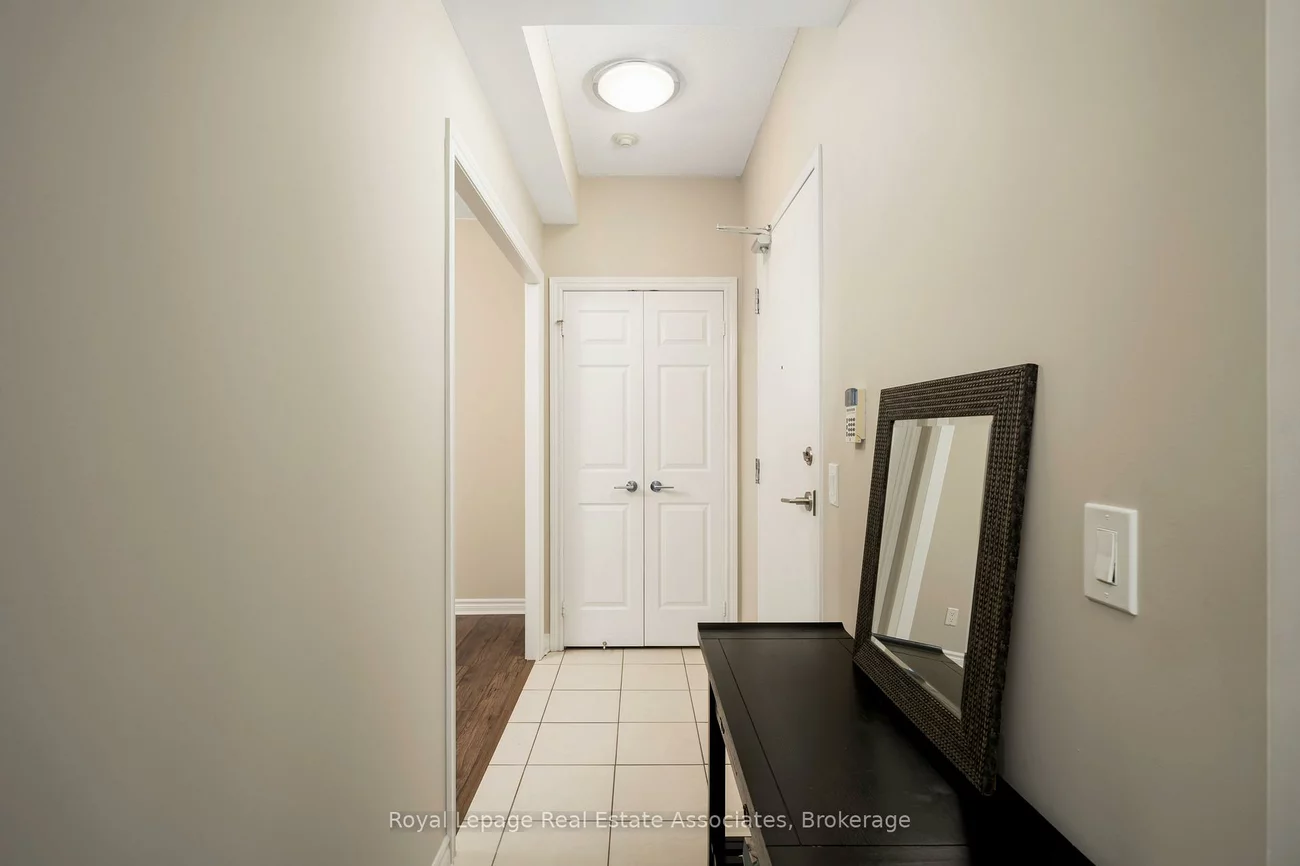 2325, Central Park, 1015 - RO River Oaks, Oakville