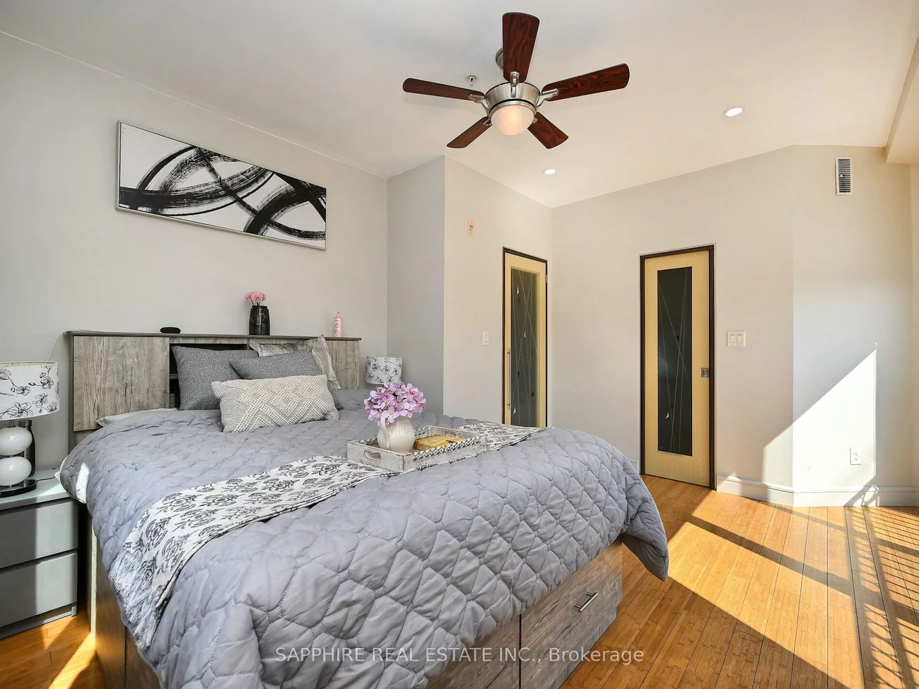 459, Kerr, 1002 - CO Central, Oakville
