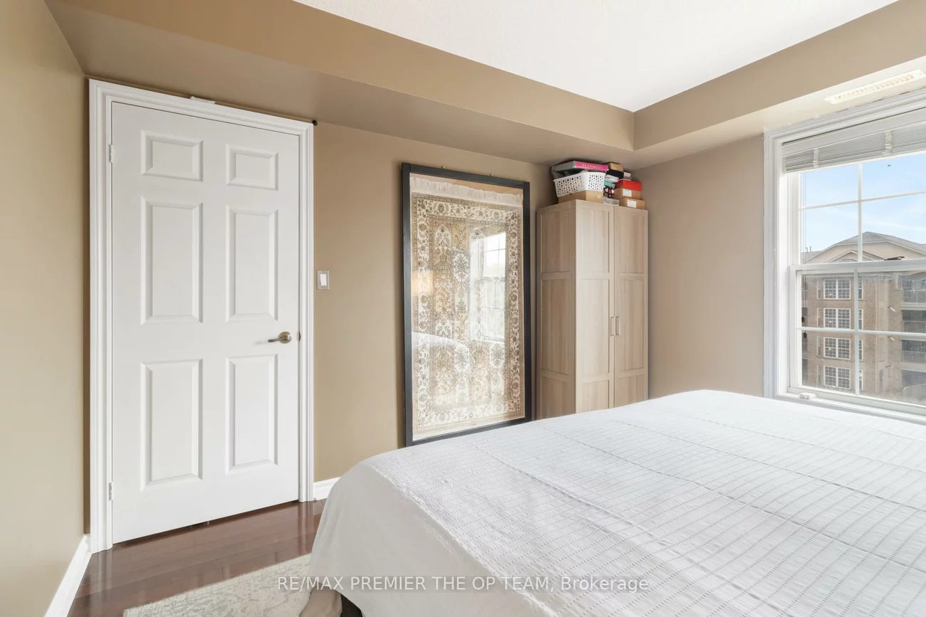 1440, Bishops, 1007 - GA Glen Abbey, Oakville