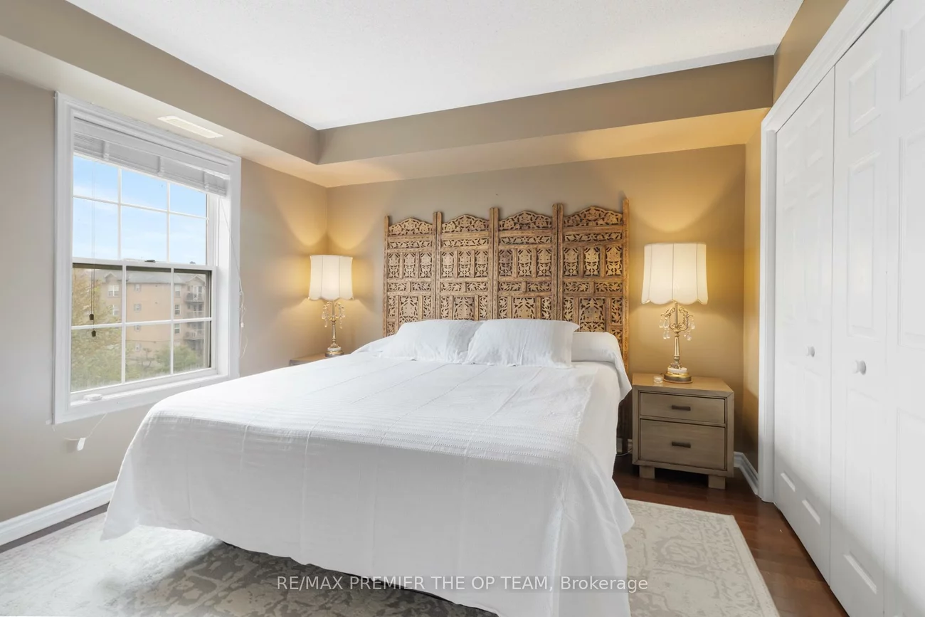 1440, Bishops, 1007 - GA Glen Abbey, Oakville
