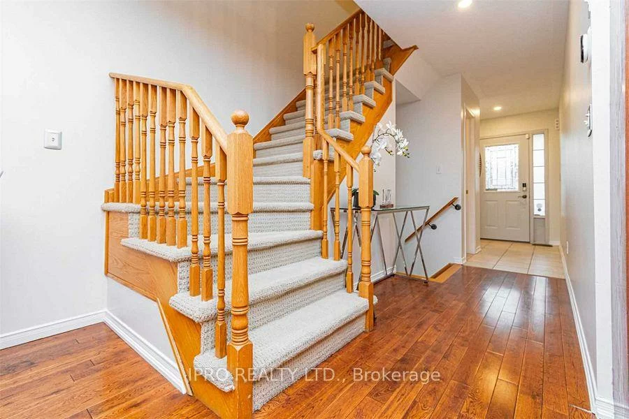 1551, Reeves, 1007 - GA Glen Abbey, Oakville