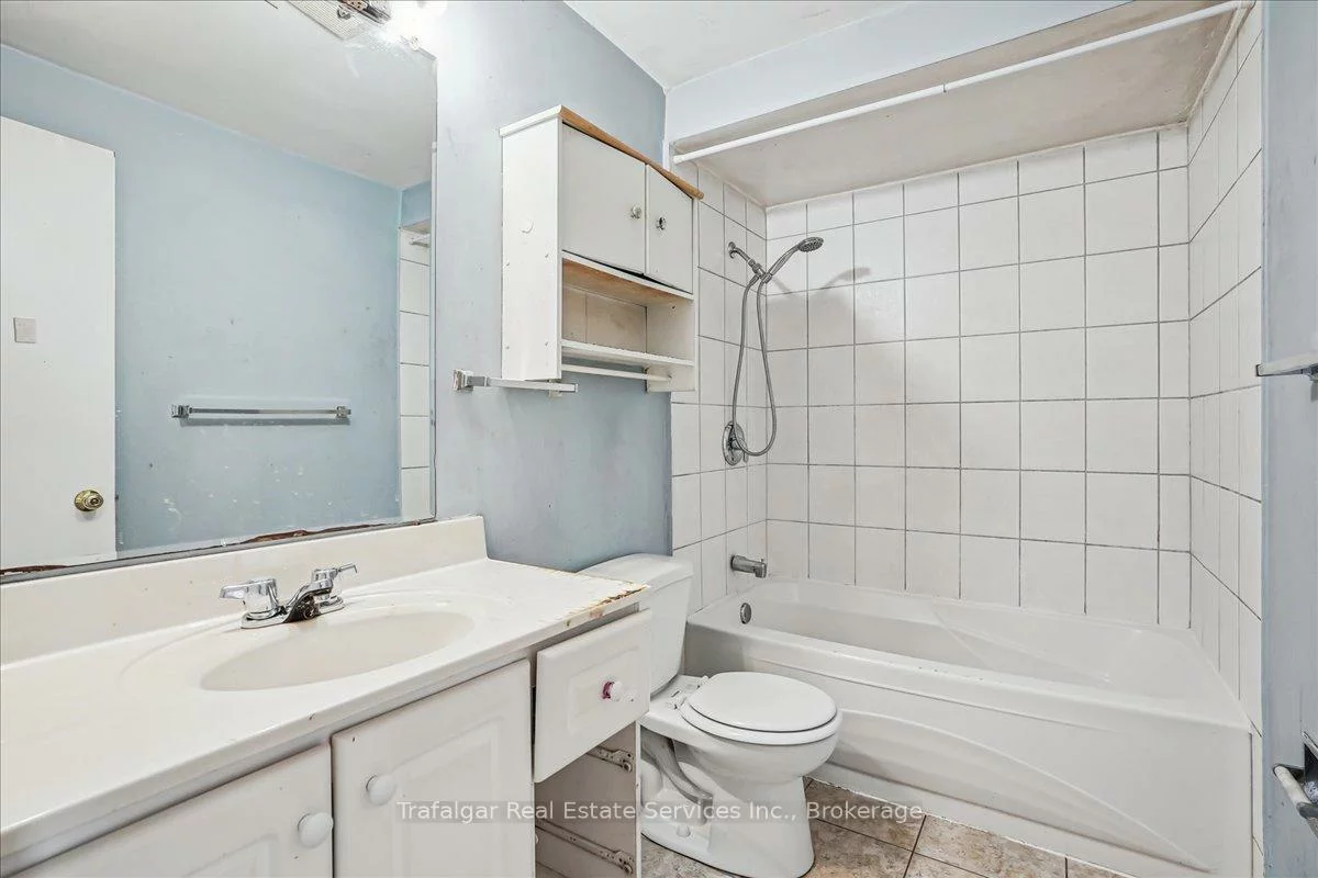 66, Worthington, 1001 - BR Bronte, Oakville