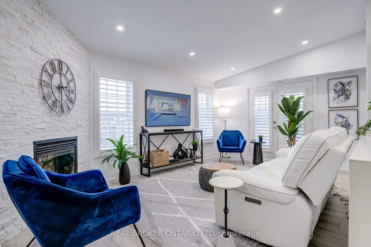 1460, Bishops, 1007 - GA Glen Abbey, Oakville