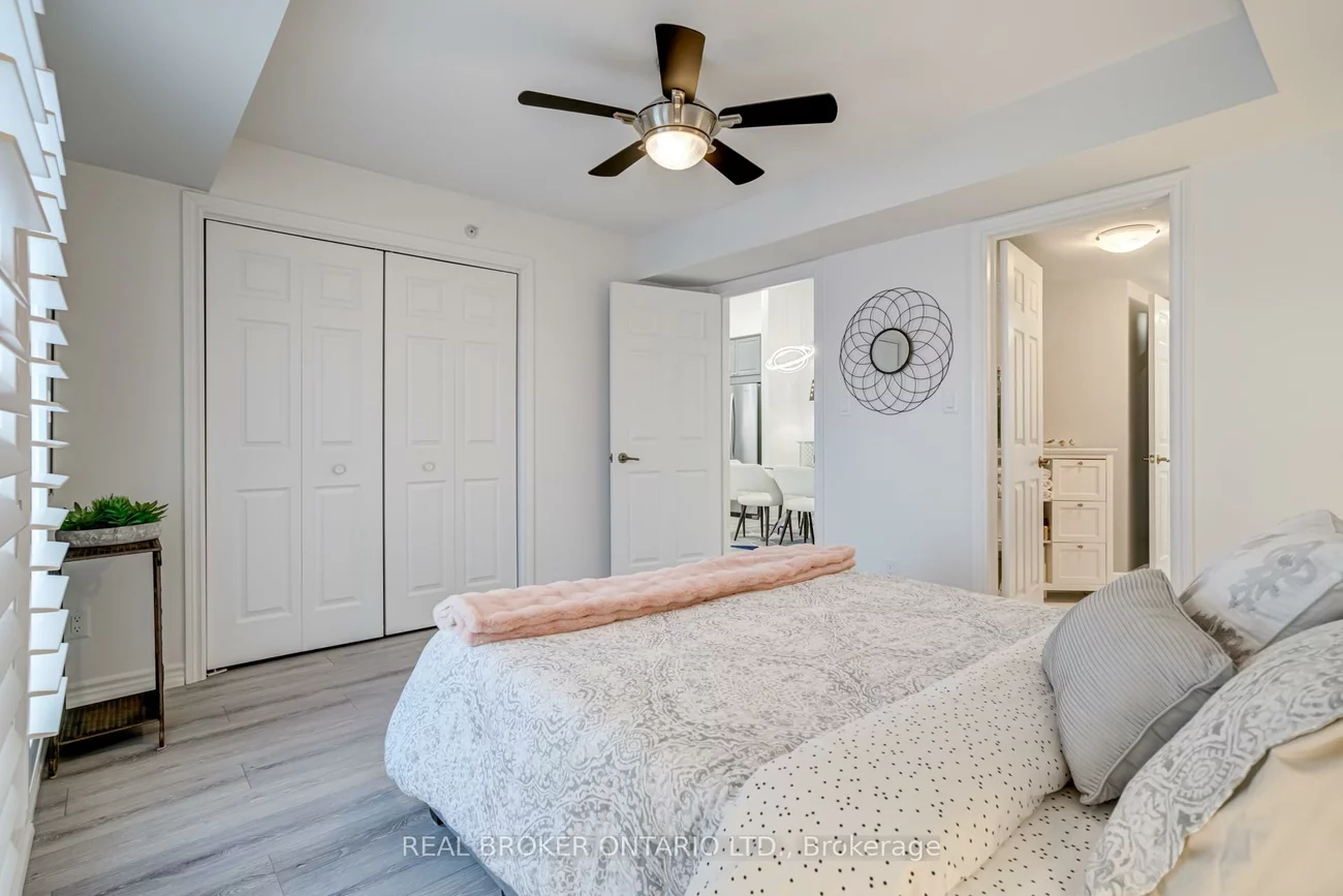 1460, Bishops, 1007 - GA Glen Abbey, Oakville