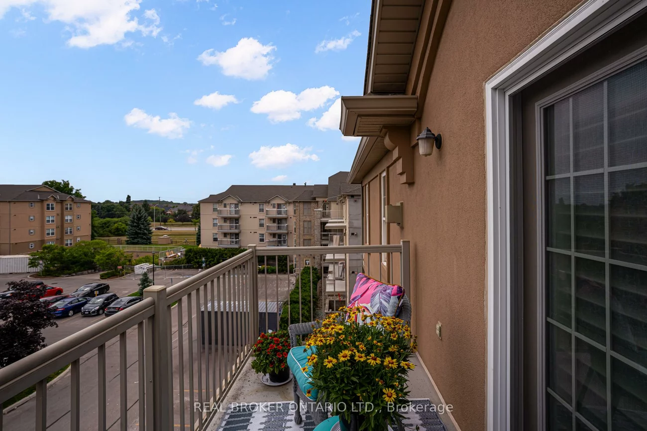 1460, Bishops, 1007 - GA Glen Abbey, Oakville