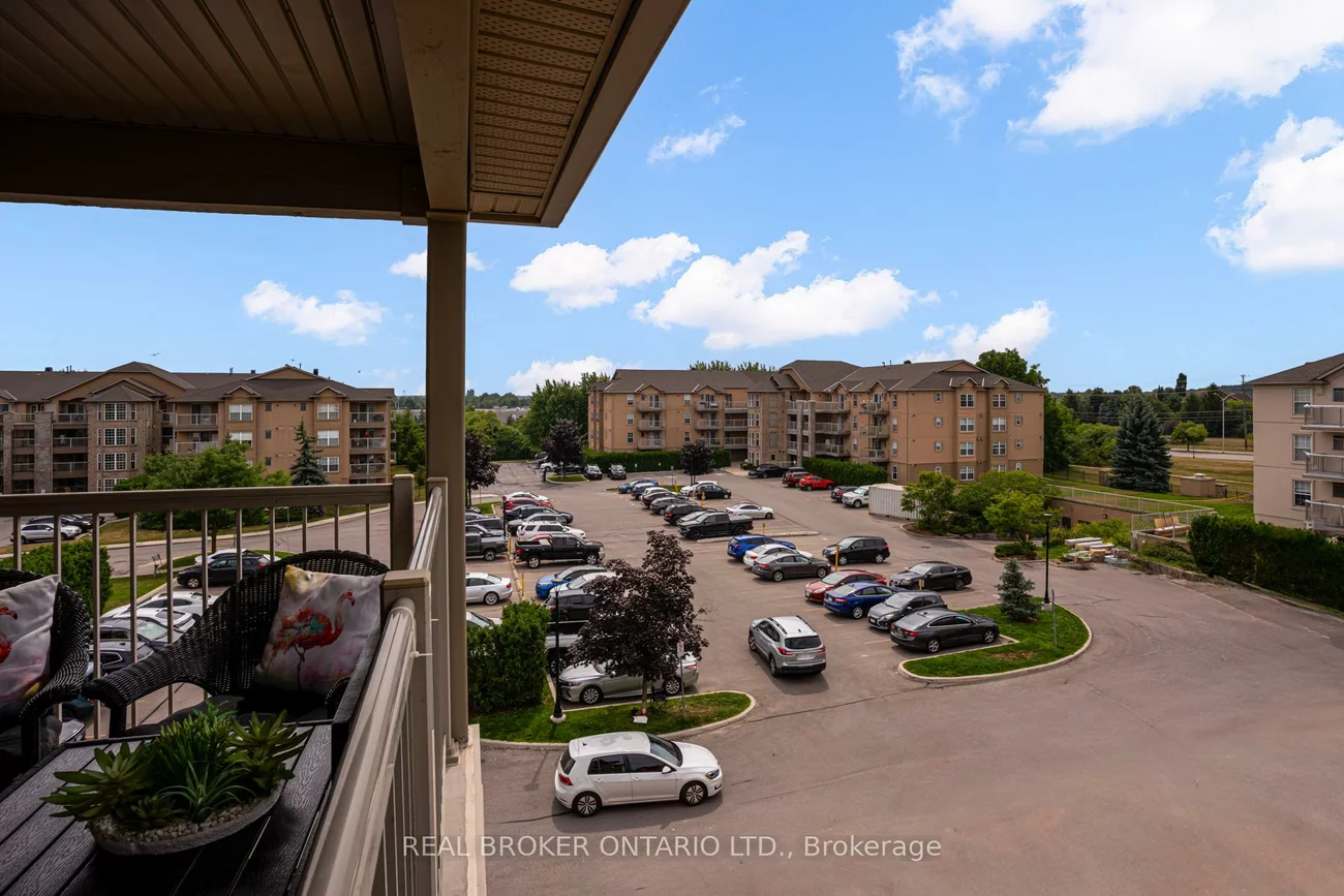 1460, Bishops, 1007 - GA Glen Abbey, Oakville