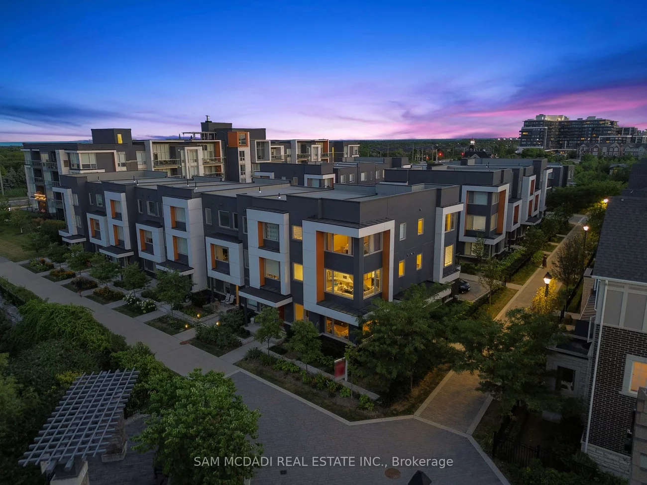 3006, Creekshore Common, 1008 - GO Glenorchy, Oakville