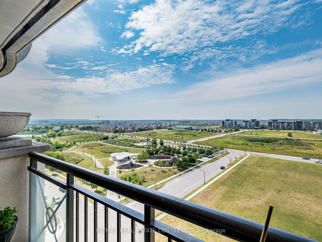 2379, Central Park, 1015 - RO River Oaks, Oakville