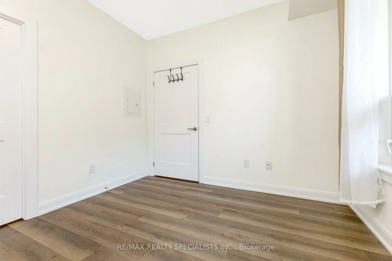 3220, William Coltson, 1010 - JM Joshua Meadows, Oakville