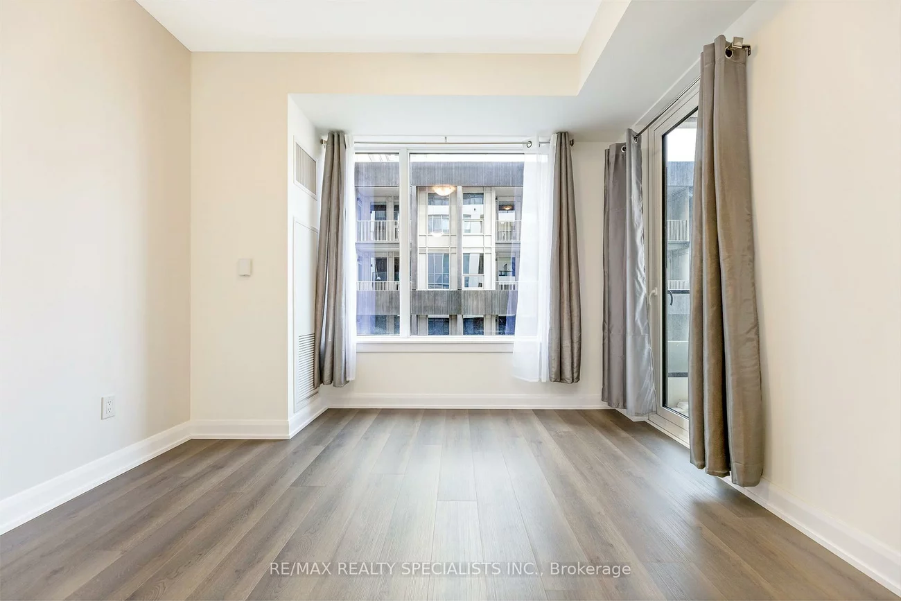 3220, William Coltson, 1010 - JM Joshua Meadows, Oakville