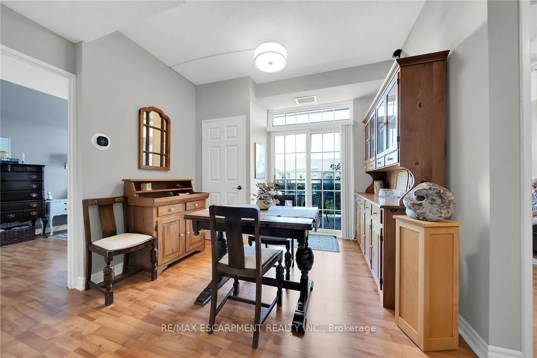 2300, Parkhaven, 1015 - RO River Oaks, Oakville