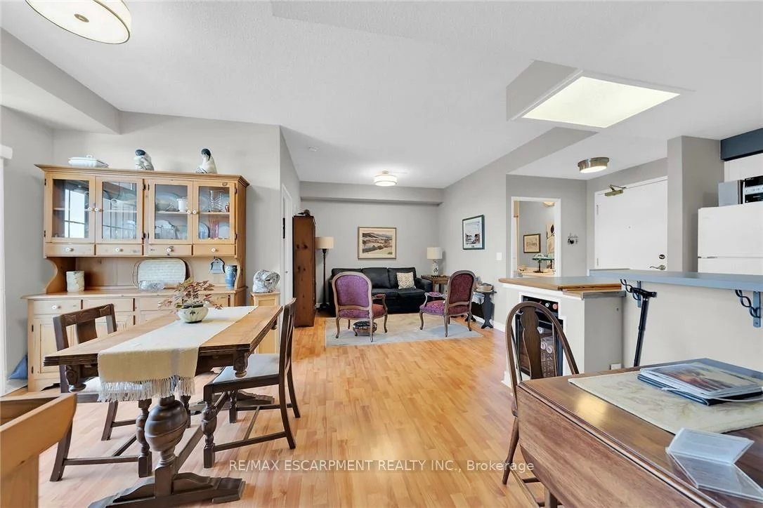 2300, Parkhaven, 1015 - RO River Oaks, Oakville