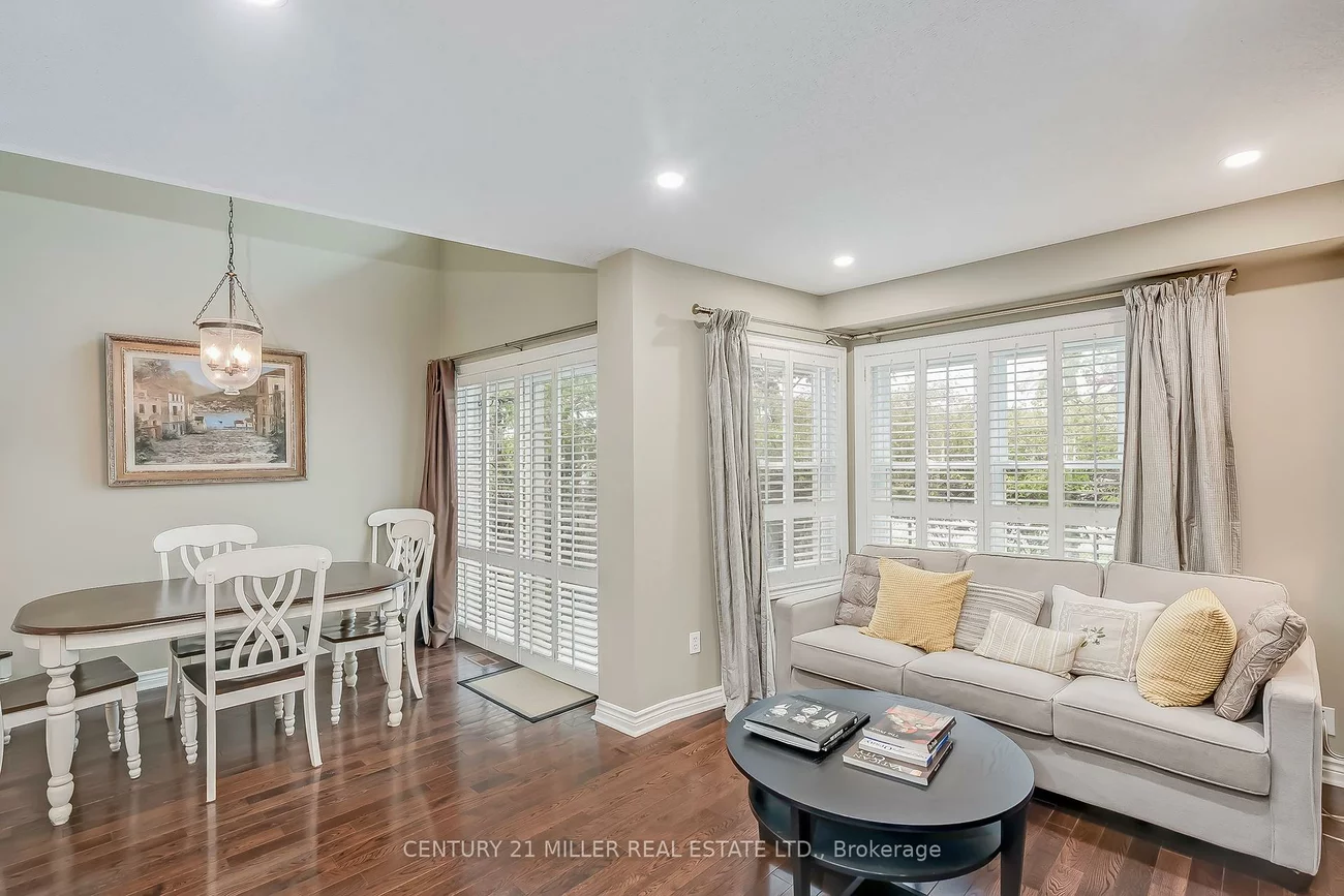 1240, Westview, 1022 - WT West Oak Trails, Oakville