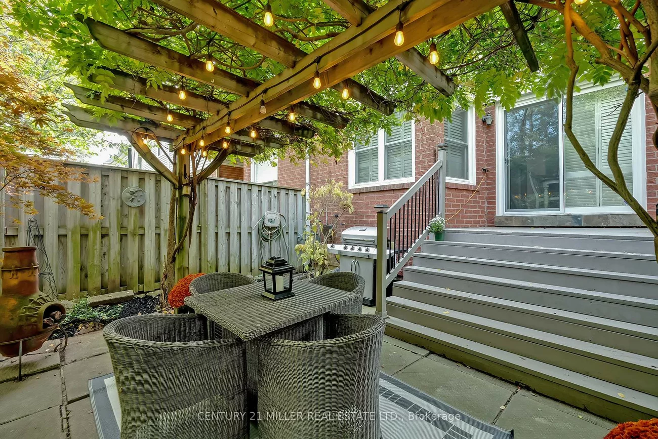 1240, Westview, 1022 - WT West Oak Trails, Oakville