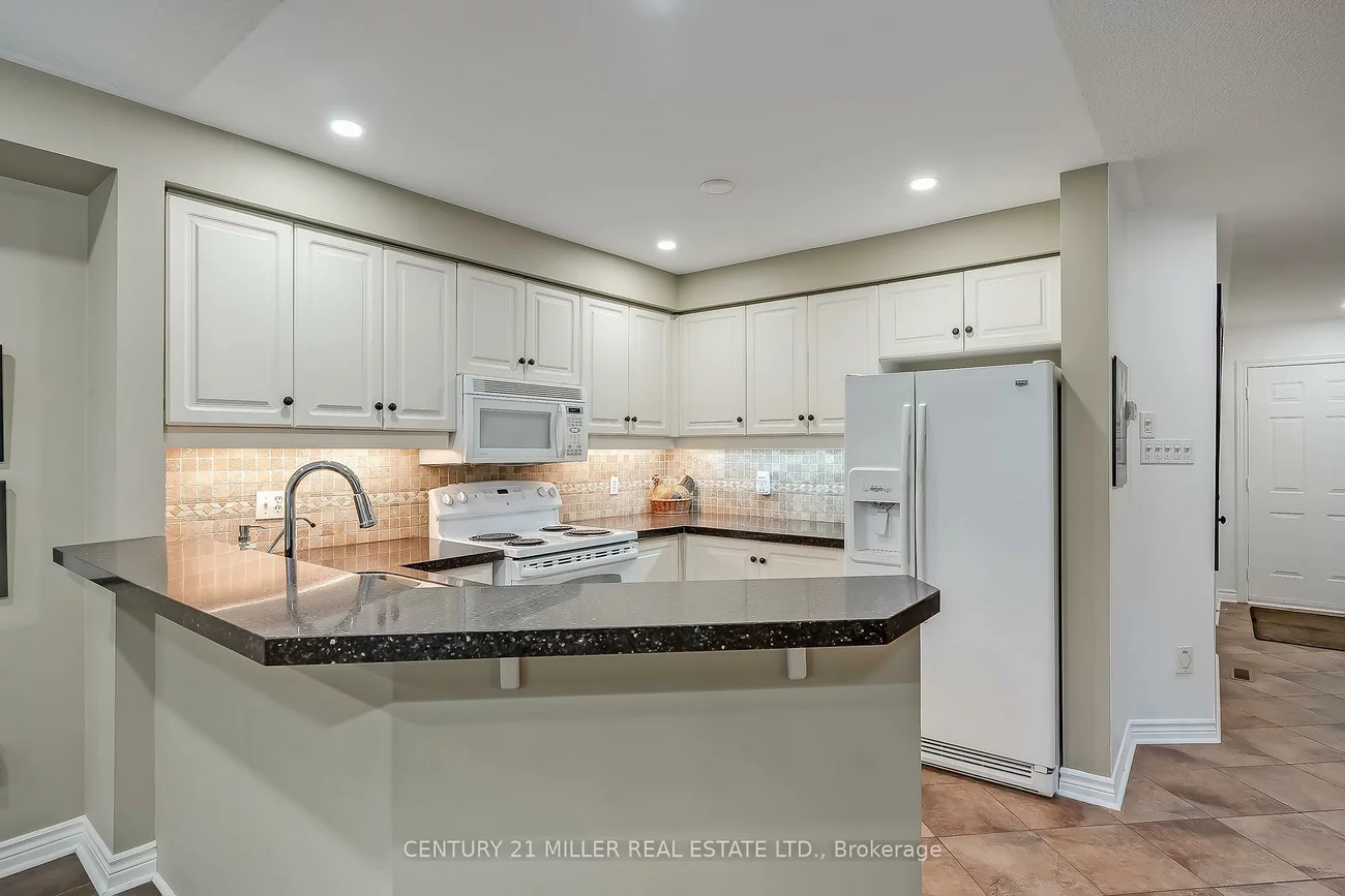 1240, Westview, 1022 - WT West Oak Trails, Oakville