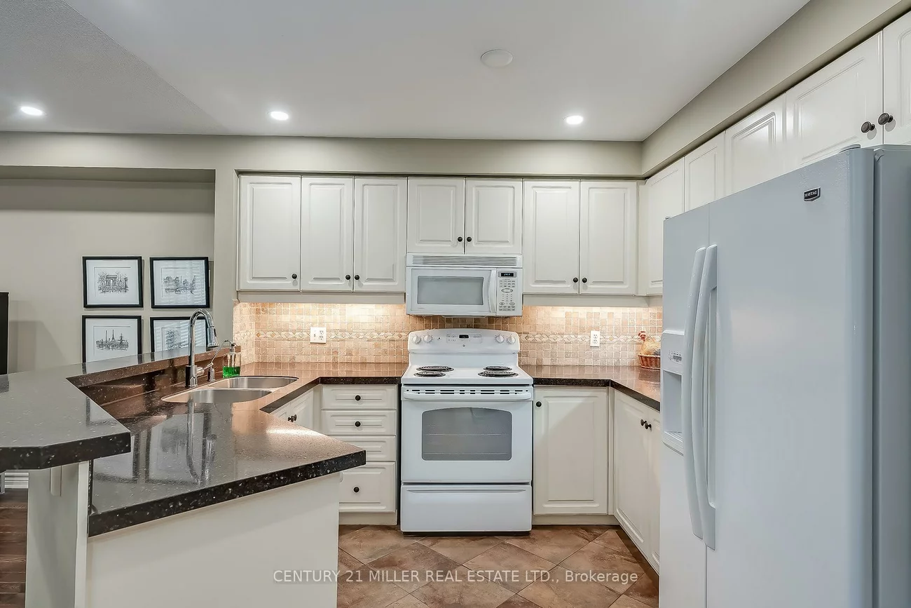 1240, Westview, 1022 - WT West Oak Trails, Oakville