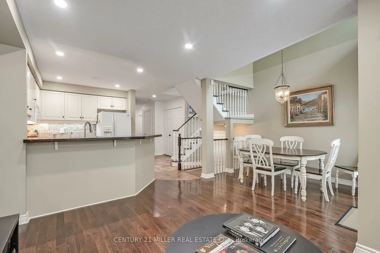 1240, Westview, 1022 - WT West Oak Trails, Oakville