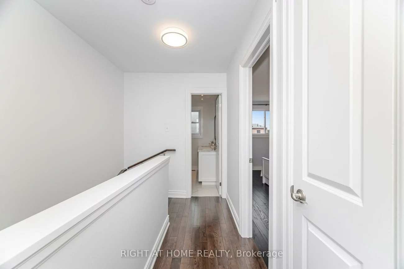 1520, Sixth, 1003 - CP College Park, Oakville