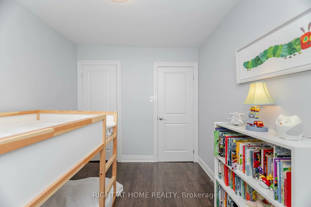 1520, Sixth, 1003 - CP College Park, Oakville