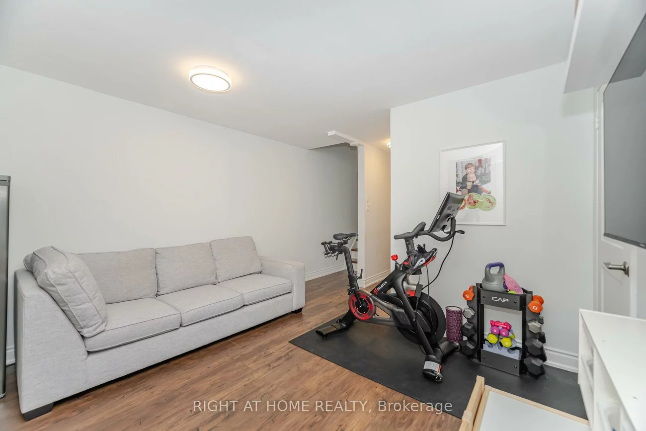 1520, Sixth, 1003 - CP College Park, Oakville
