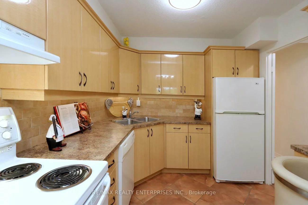 1359, White Oaks, 1005 - FA Falgarwood, Oakville