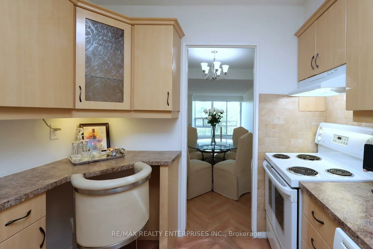 1359, White Oaks, 1005 - FA Falgarwood, Oakville