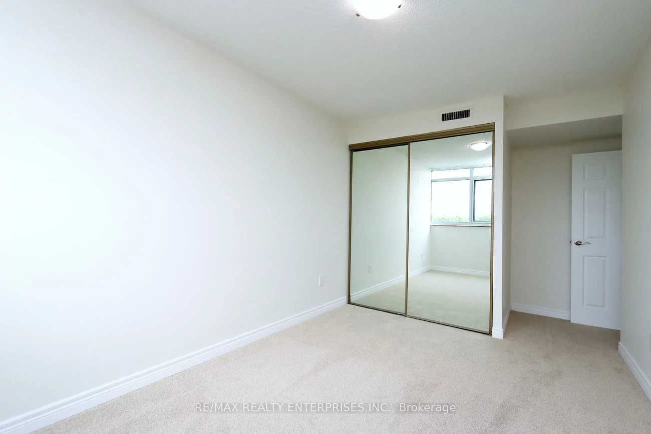 1359, White Oaks, 1005 - FA Falgarwood, Oakville