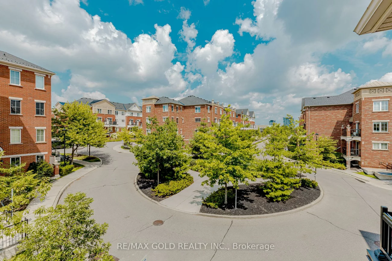 2468, Post, 1015 - RO River Oaks, Oakville
