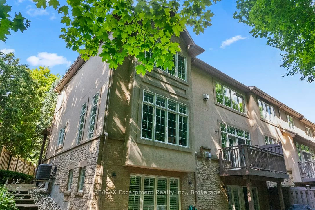 2303, HILL RIDGE, 1022 - WT West Oak Trails, Oakville