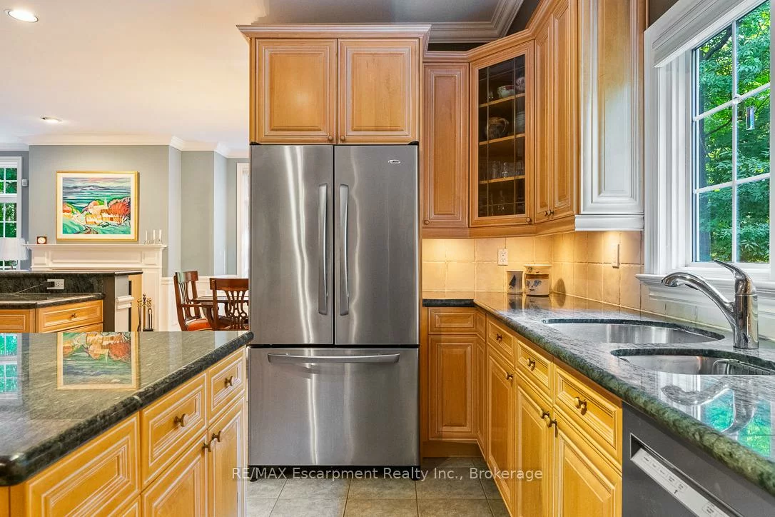 2303, HILL RIDGE, 1022 - WT West Oak Trails, Oakville