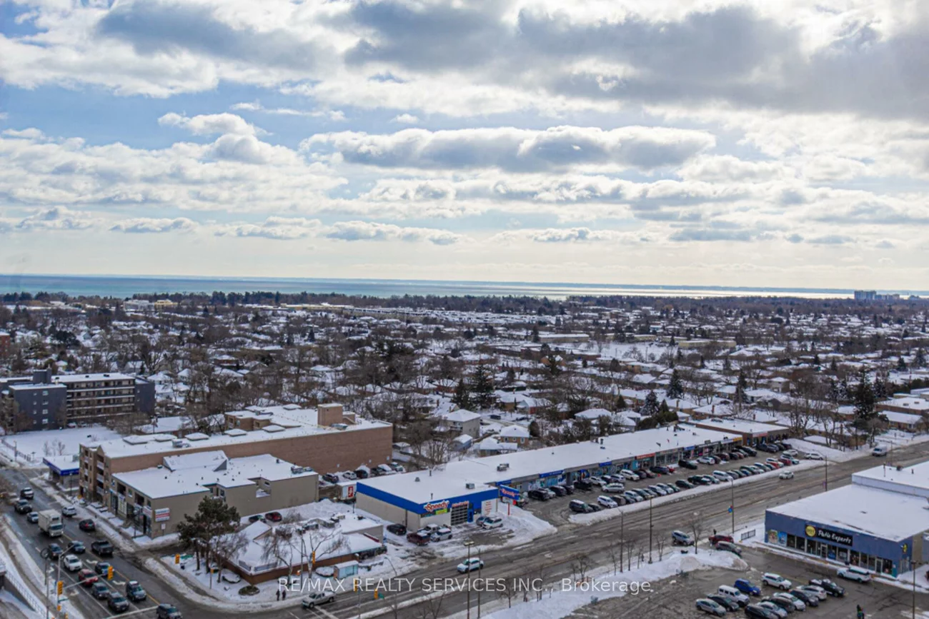 65, Speers, 1014 - QE Queen Elizabeth, Oakville