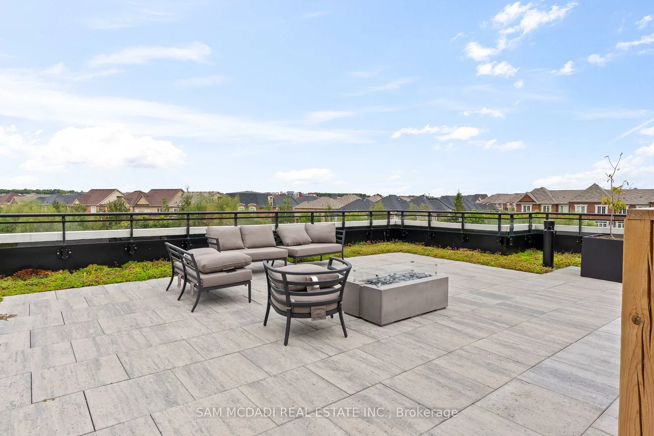 395, Dundas, 1008 - GO Glenorchy, Oakville