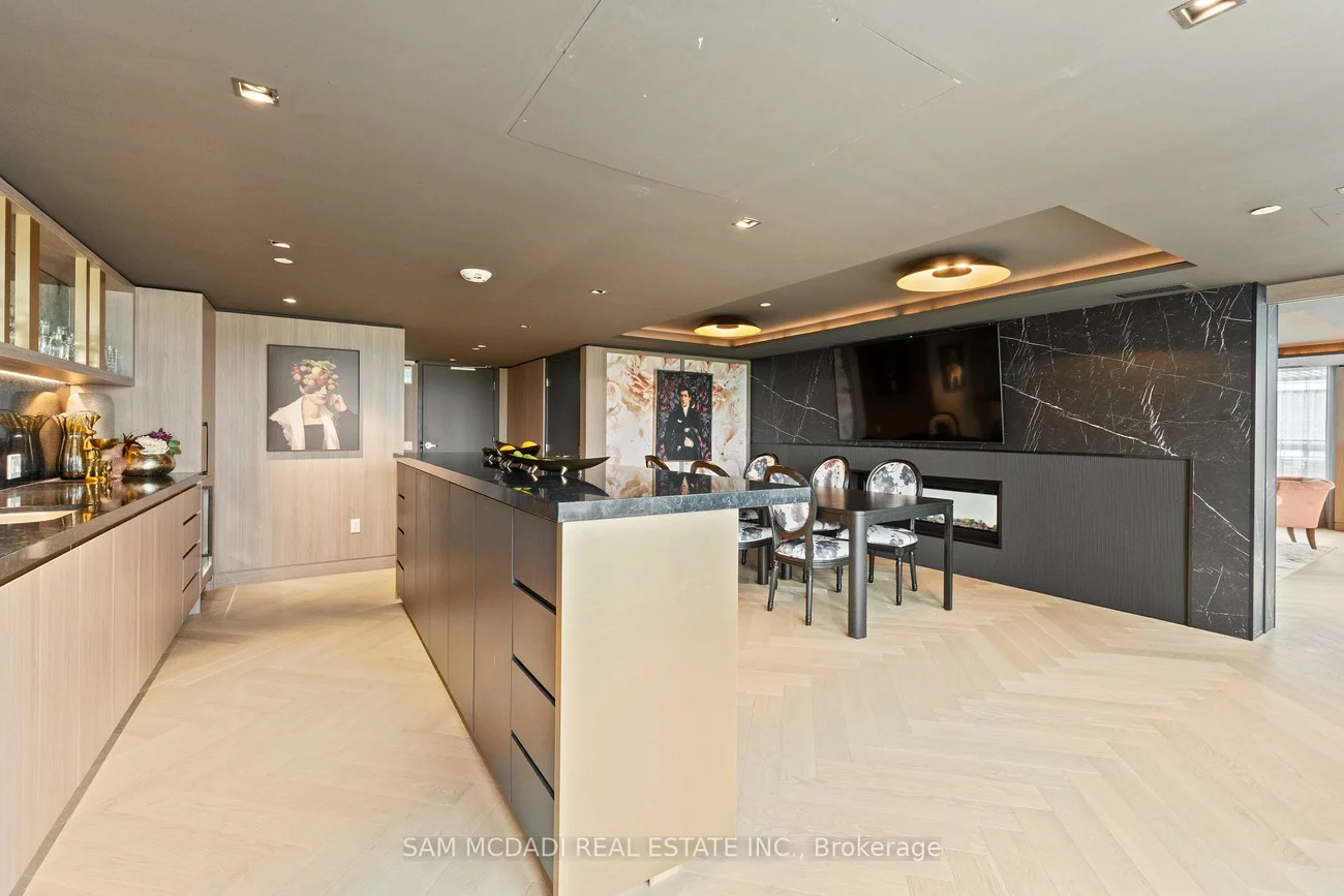 395, Dundas, 1008 - GO Glenorchy, Oakville