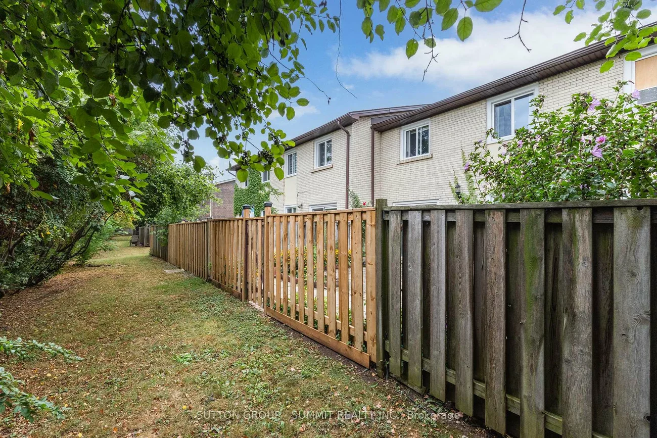 1450, SIXTH, 1003 - CP College Park, Oakville