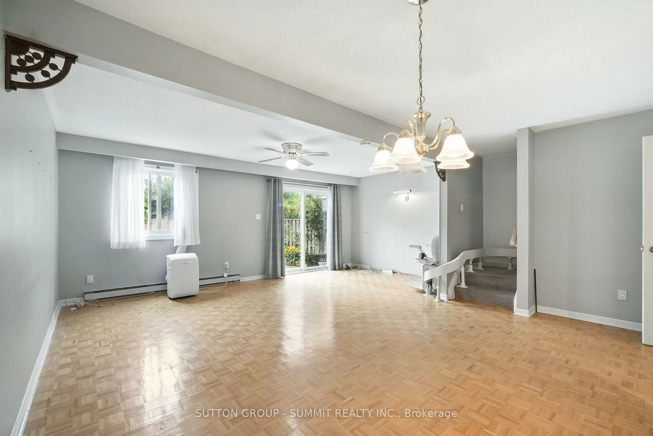 1450, SIXTH, 1003 - CP College Park, Oakville