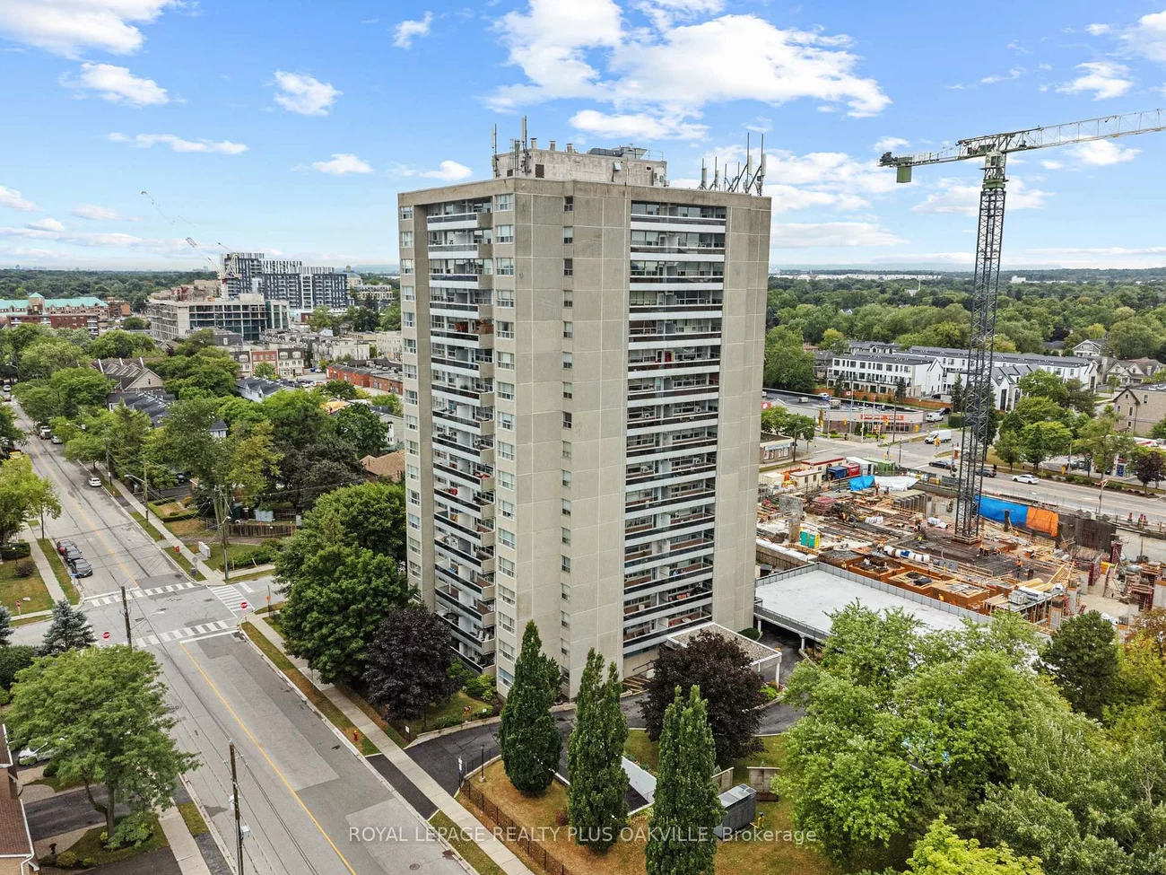 2263, Marine, 1001 - BR Bronte, Oakville