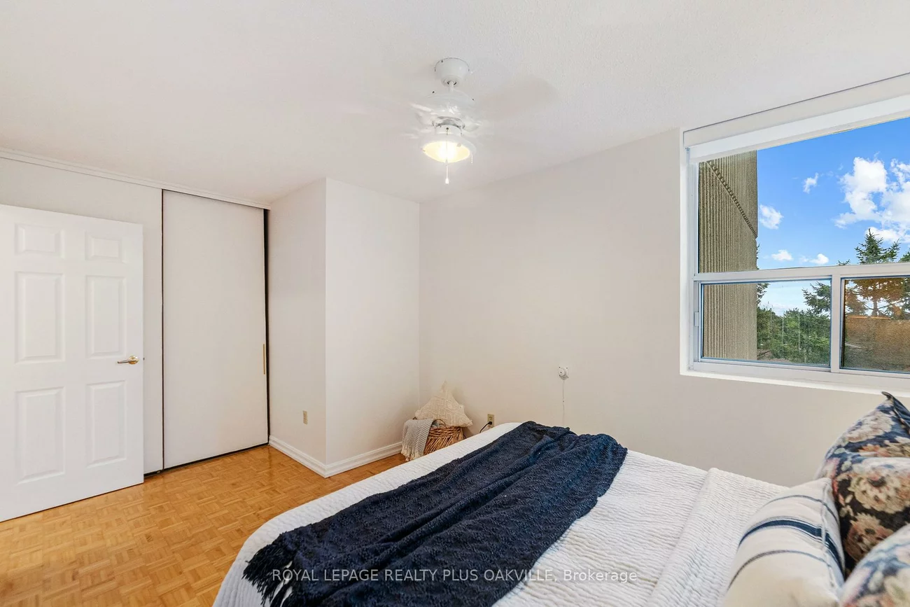 2263, Marine, 1001 - BR Bronte, Oakville