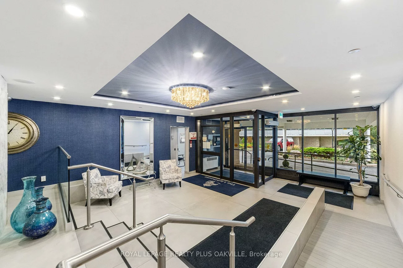 2263, Marine, 1001 - BR Bronte, Oakville
