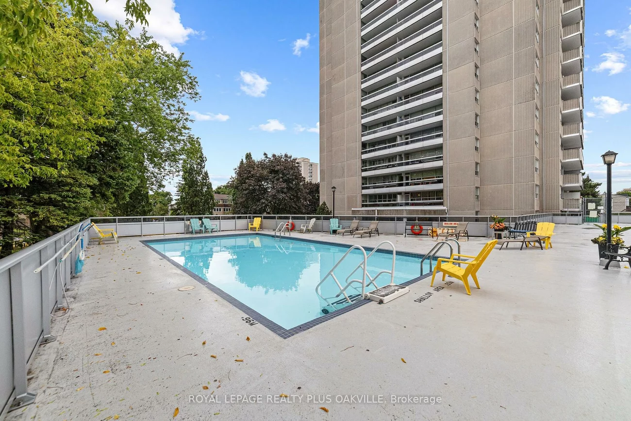 2263, Marine, 1001 - BR Bronte, Oakville
