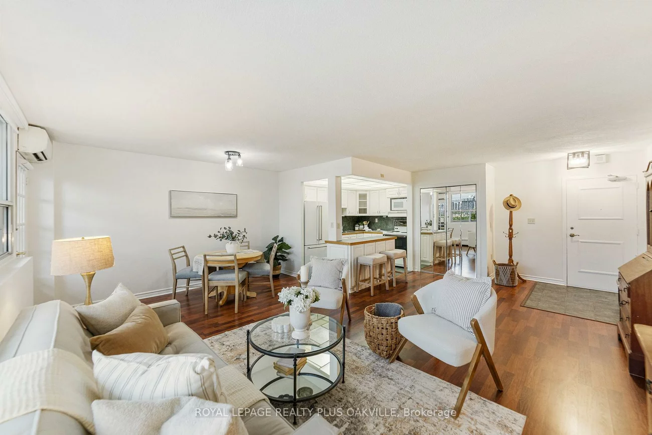 2263, Marine, 1001 - BR Bronte, Oakville