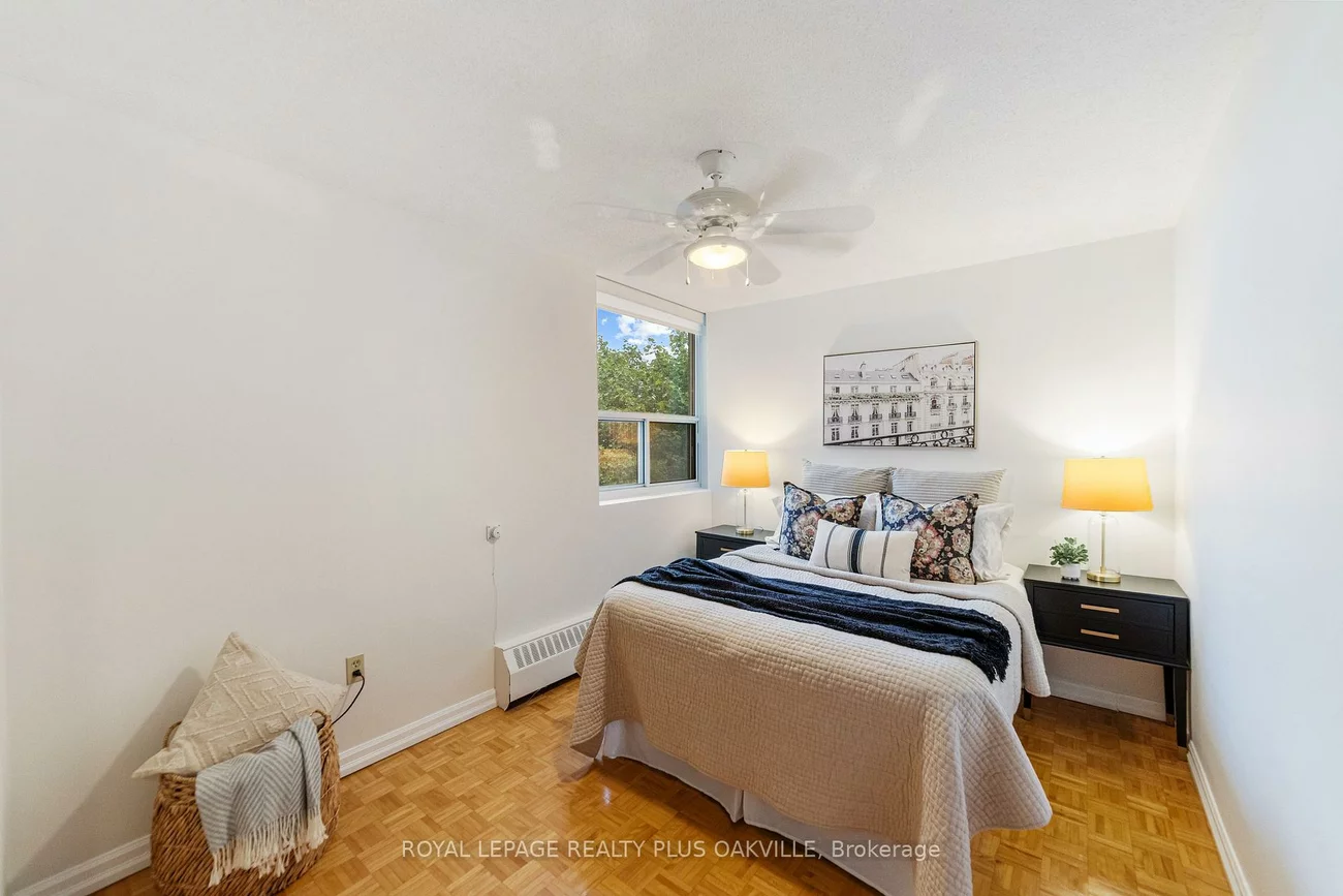 2263, Marine, 1001 - BR Bronte, Oakville