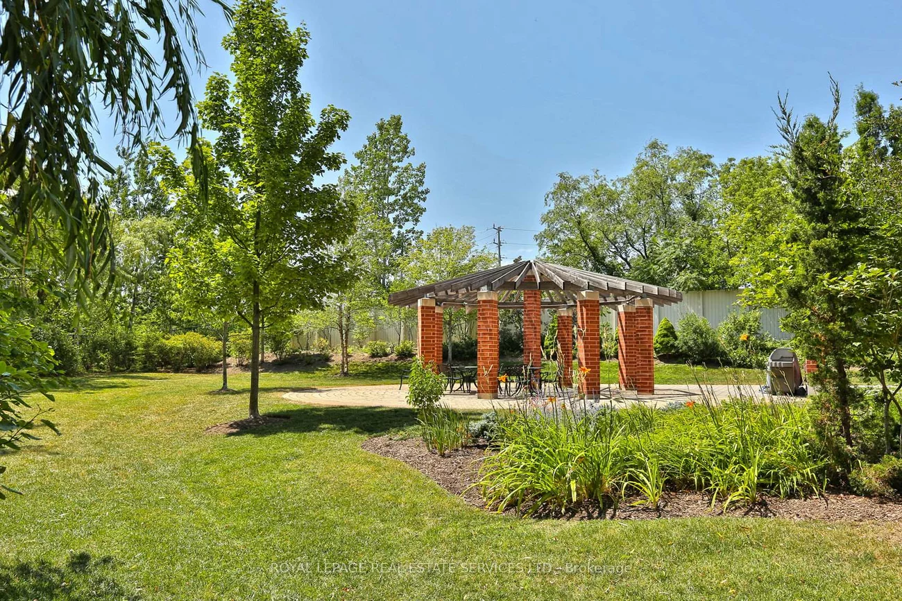 40, Old Mill, 1014 - QE Queen Elizabeth, Oakville